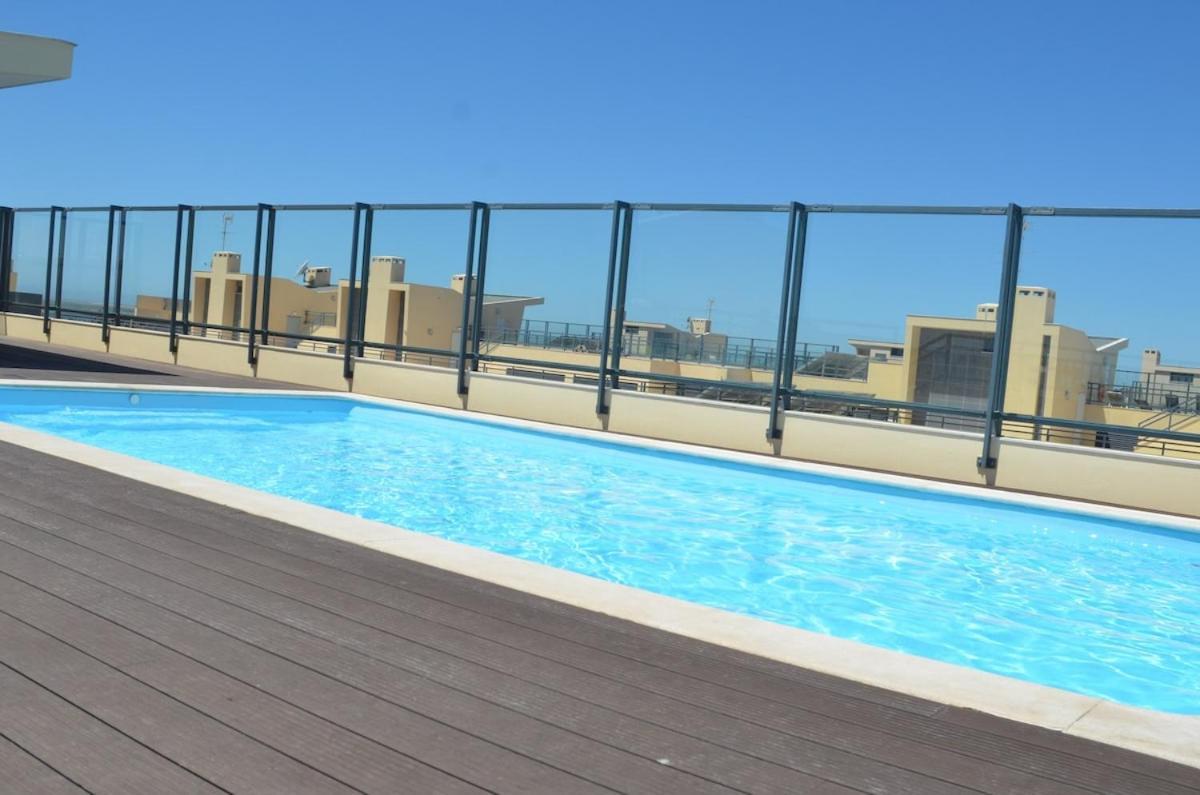 Algarve T2 Apartment With Pool And Balcony In 오양 외부 사진