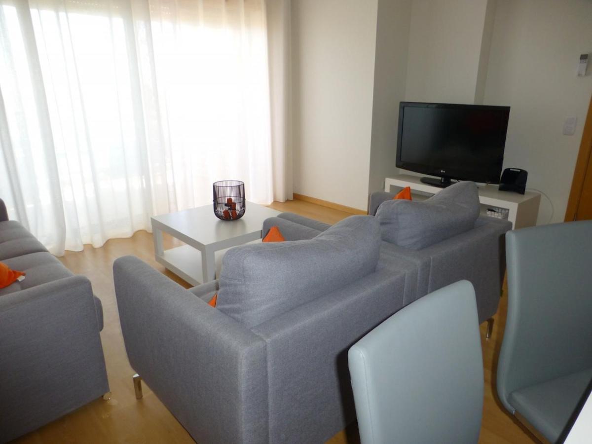 Algarve T2 Apartment With Pool And Balcony In 오양 외부 사진