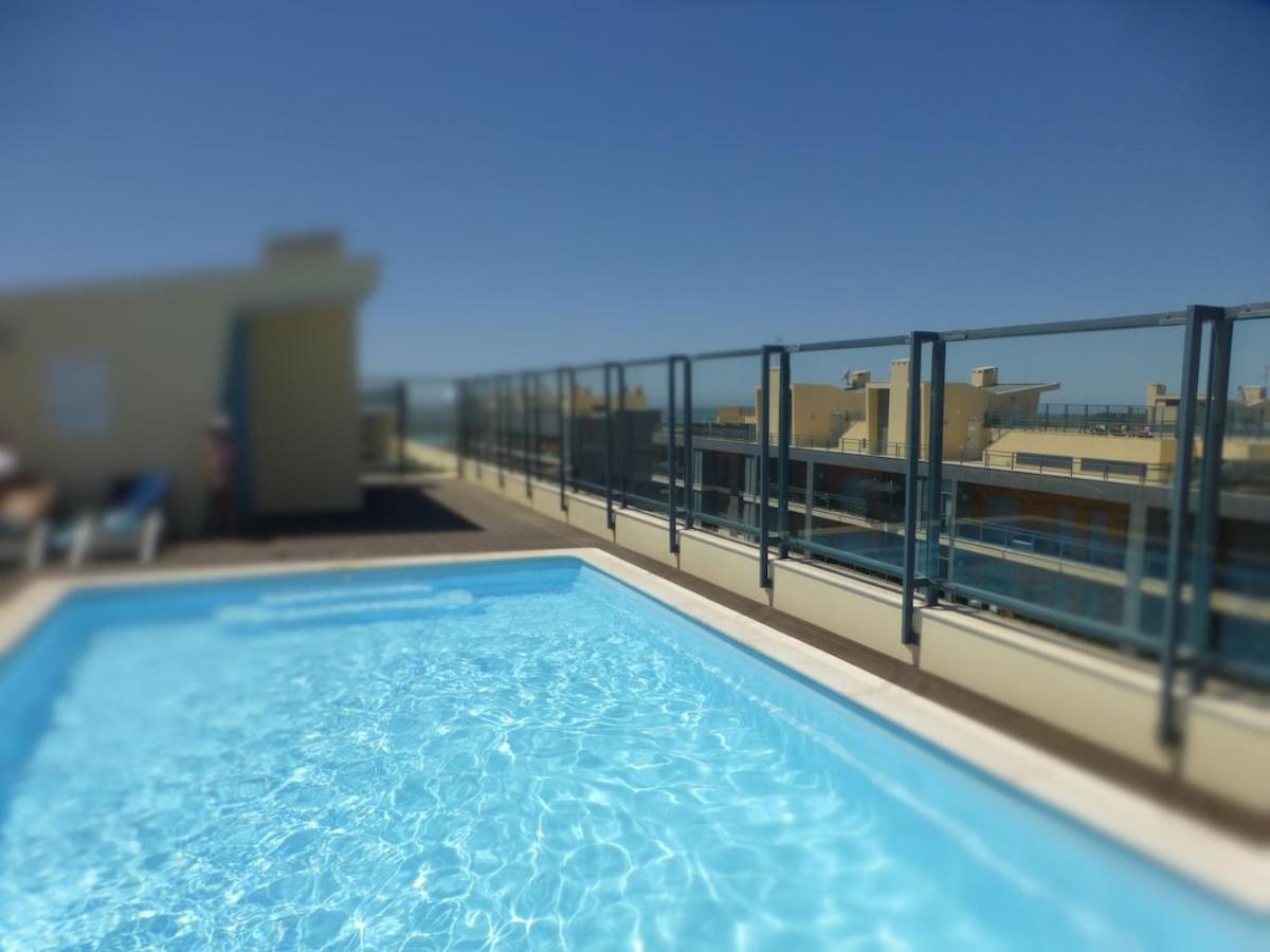 Algarve T2 Apartment With Pool And Balcony In 오양 외부 사진