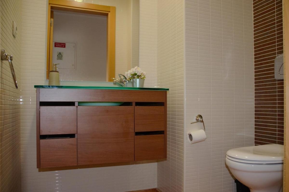 Algarve T2 Apartment With Pool And Balcony In 오양 외부 사진